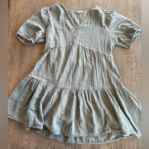 GREEN LINEN DRESS